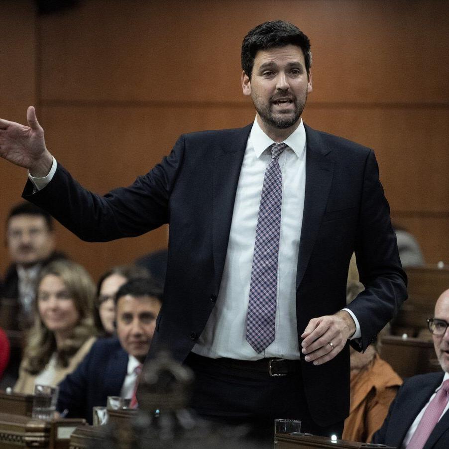 Liberal Housing Minister Sean Fraser says he won't seek re-election